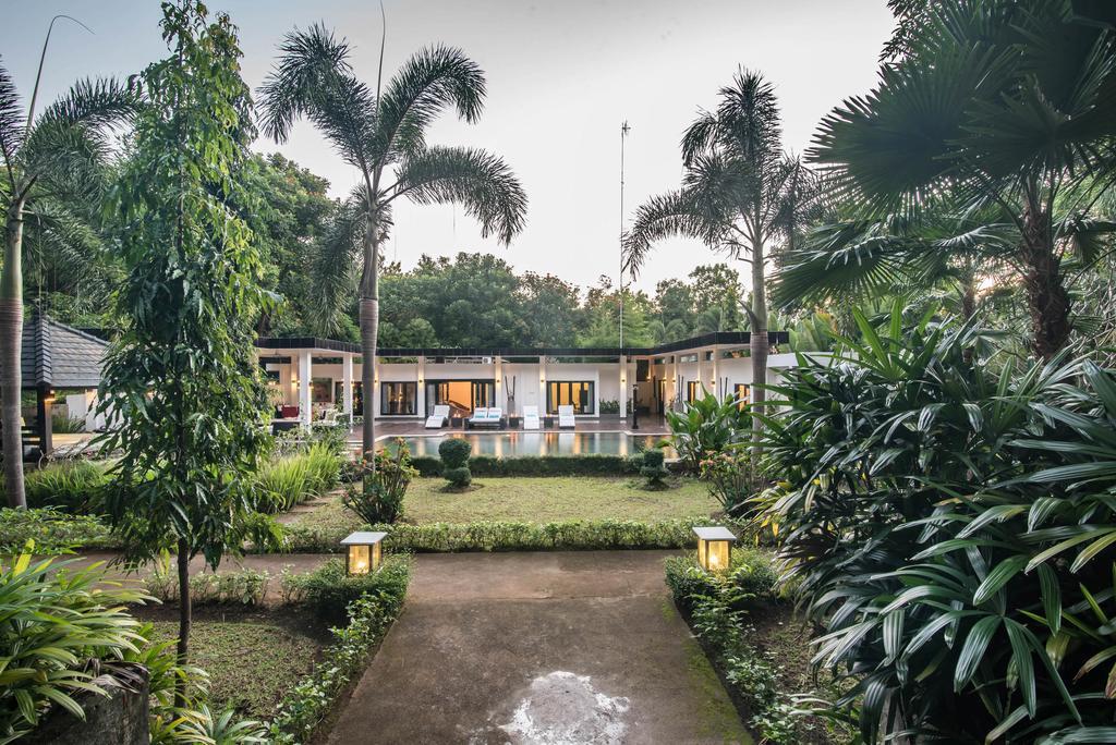 Stunning Villa Lily Lovina  Exterior photo